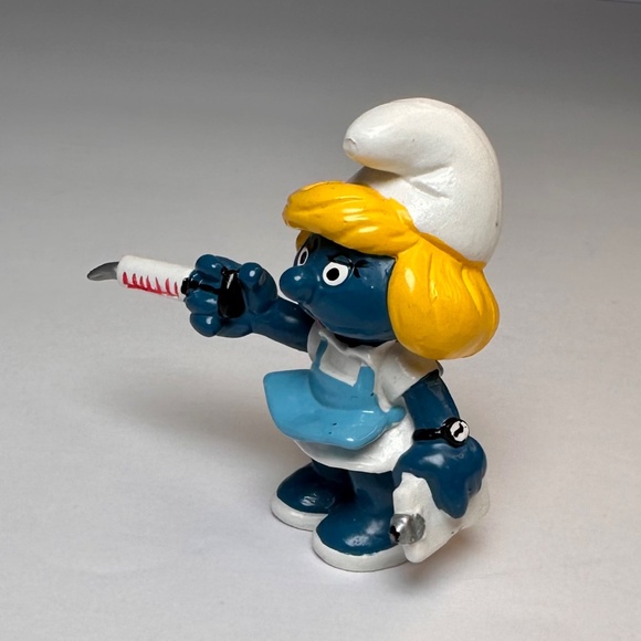 Vintage Schleich Nurse Smurfette π 1980 Peyo β Made in Hong Kong - Picture 6 of 8